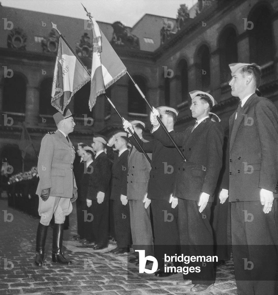 Baptism of the new students of Saint Cyr Coetquidan military school at the Invalides, Paris, December 2, 1951 in presence of General Alphonse Juin (b/w photo)