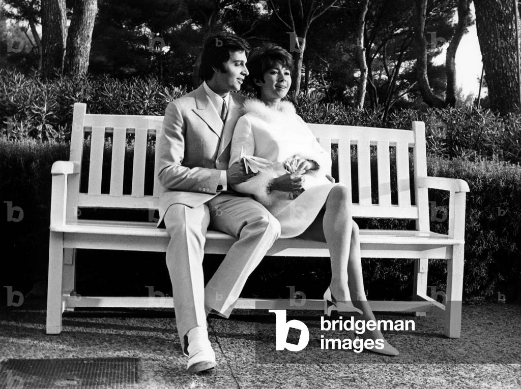 Dany Carrel and Francois Mosser in The Gardens of The Hotel Du Cap Eden Roc in Antibes, French Riviera, September 29, 1969 (b/w photo)