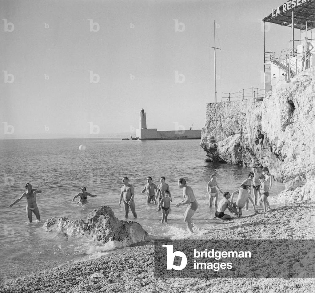 Christmas bathing in Nice, French Riviera, December 25, 1960 (b/w photo)