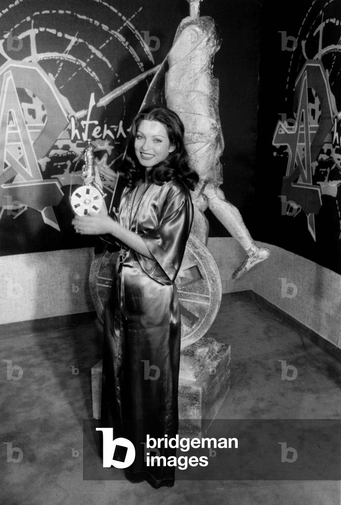 French Actress Marie-France Pisier With her Cesar (French Movie Prize) of Best Supporting Role April 3, 1976 (b/w photo)