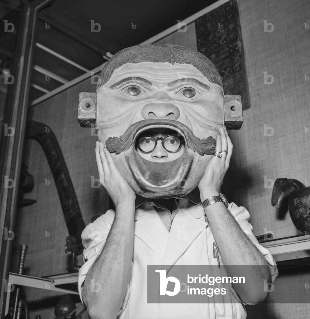 Exhibition about popular art in Europe at the Musee de l'Homme, Paris, June 27, 1951 : German mill discharger (b/w photo)