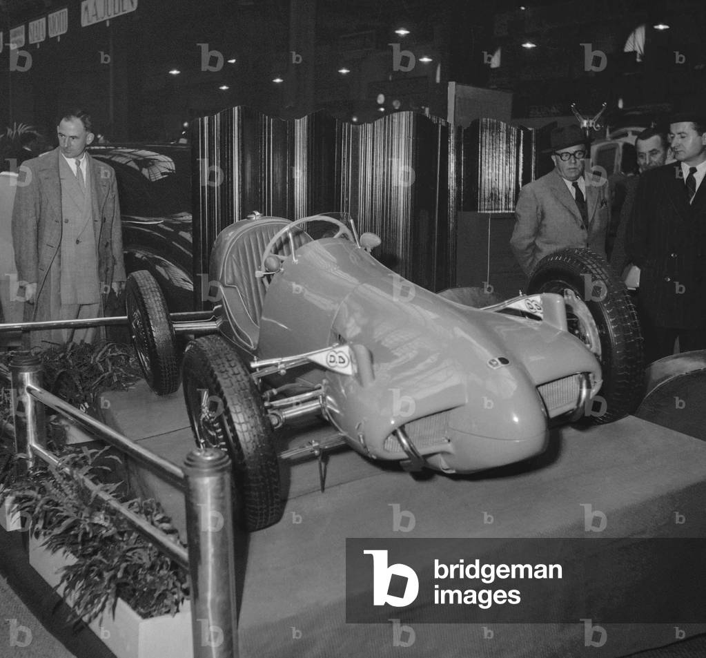 Paris motor show at the Grand Palais, October 1949 : DB (Deutsch-Bonnet) racing car (b/w photo)