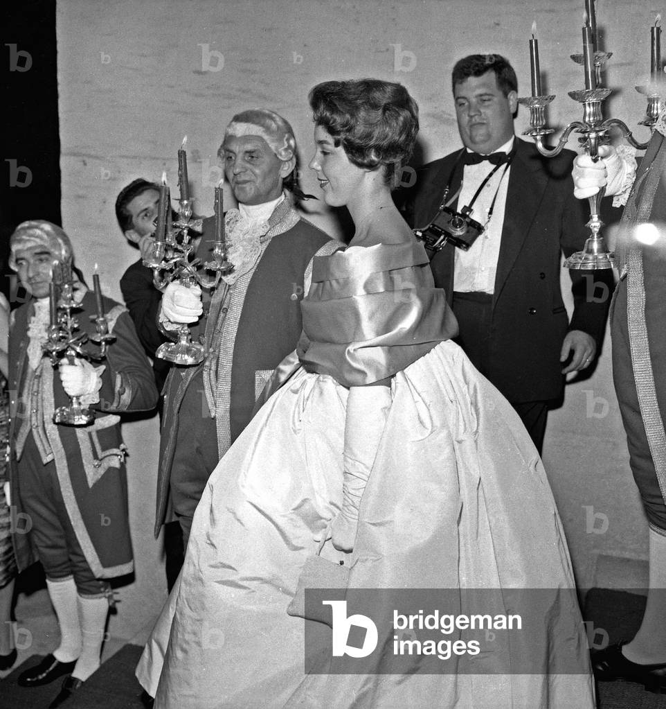 Ball of The Debutantes at The Orangery of Versailles Castle on July 12, 1958 : Joanne Hearst (Granddaughter of Williamrandolfhearst) (b/w photo)