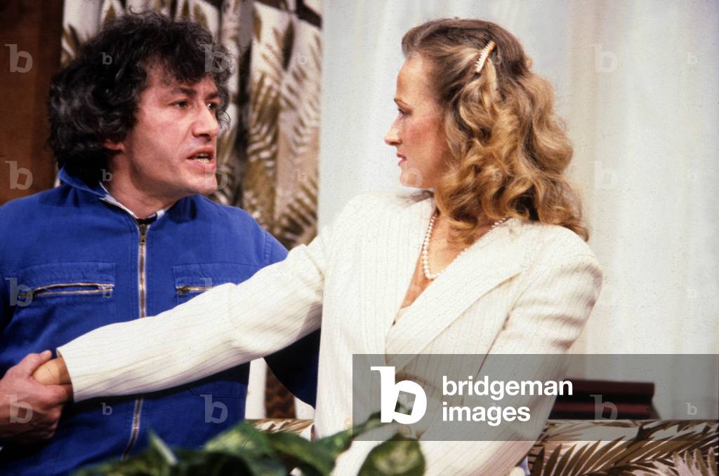 At the Theatre Tonight: “A Cor And A Cry” With Katia Tchenko And Jean-Luc Moreau In November 1980. (photo)