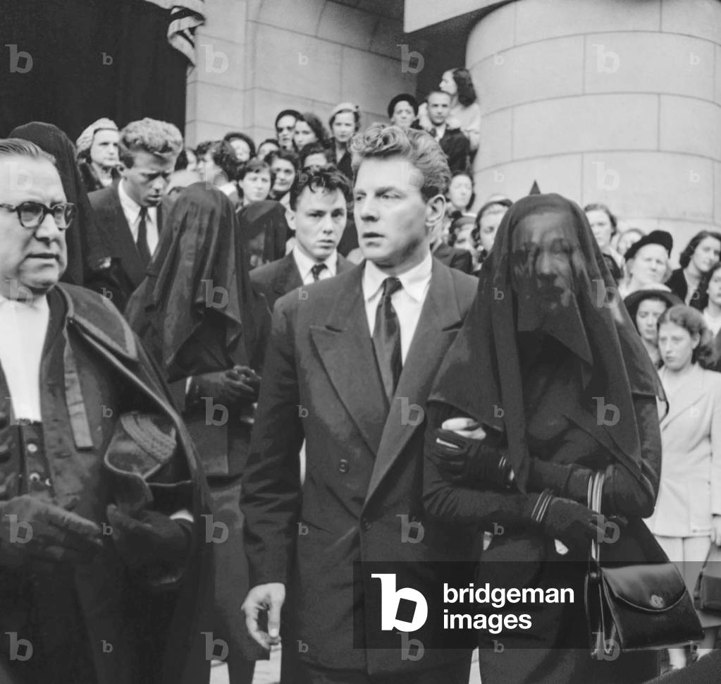 Funeral of actress Maria Montez, September 1951 : Jean Pierre Aumont (b/w photo)