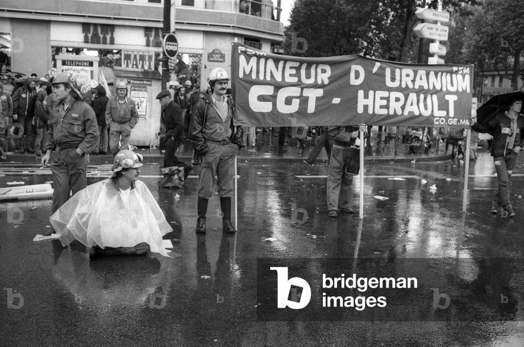 Demonstration of miners in Paris, October 24, 1980 (b/w photo)