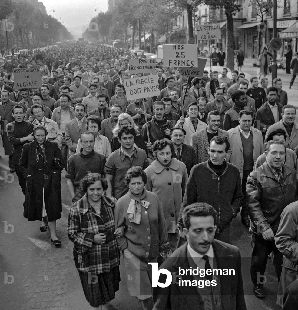 Demonstration of the workers of Renault factory in Billancourt against redundancies, in Boulogne, near Paris, October 19, 1960 (b/w photo)