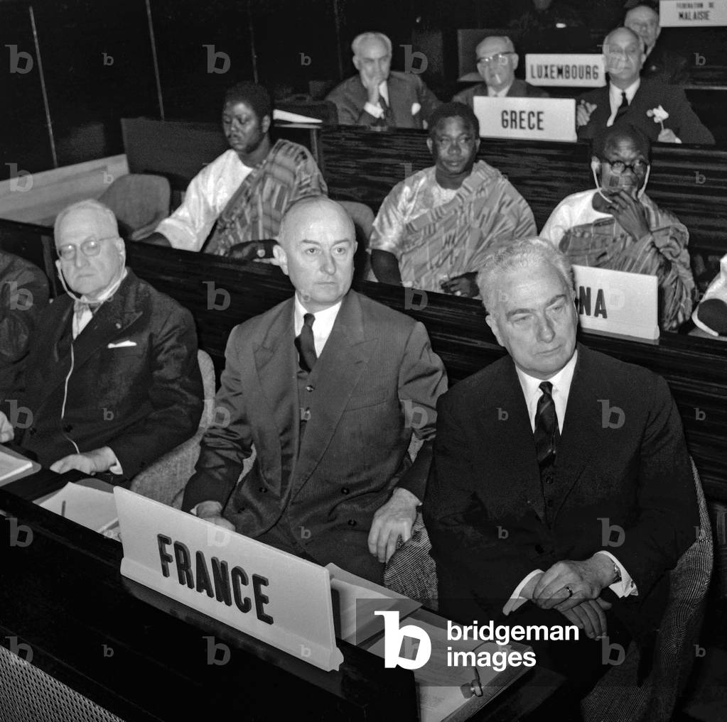 Opening of the UNESCO conference, Paris, November 14, 1960: Julien Cain (International Federation of librarians) and louis Joxe, French Education Minister (b/w photo)