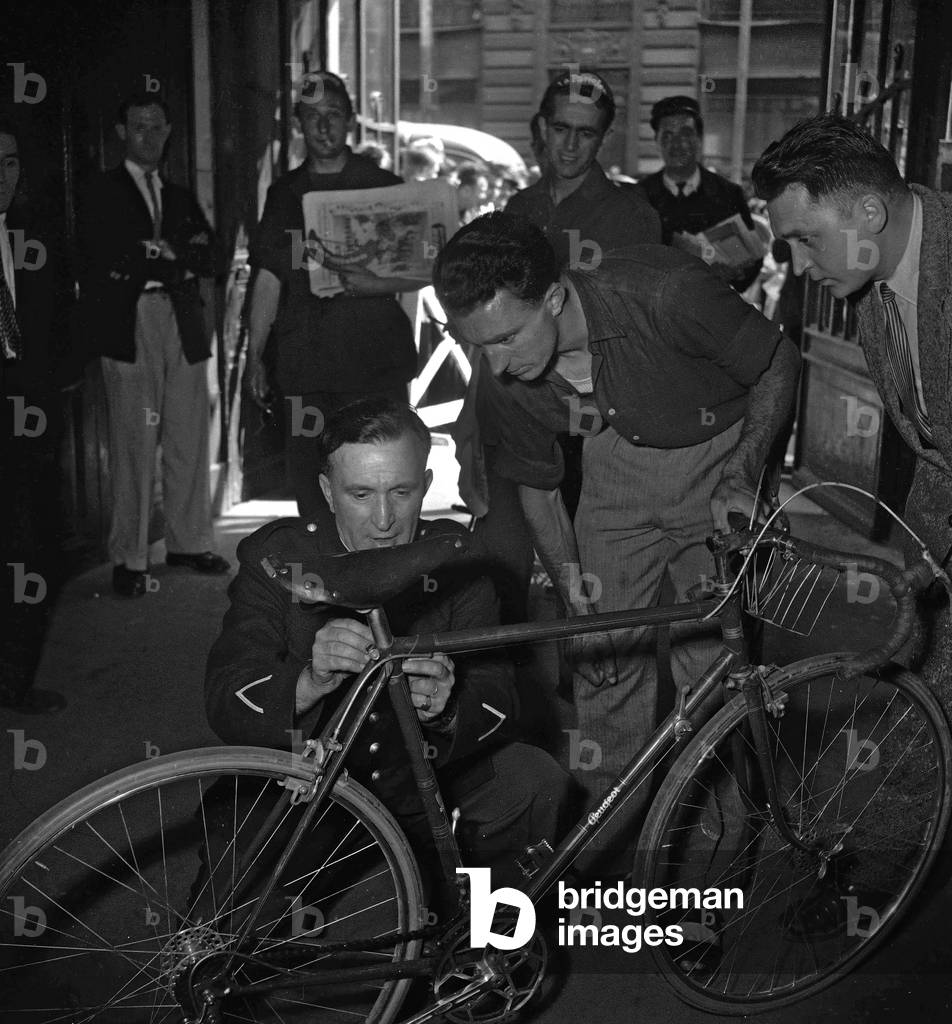 Tour de France (bicycle race) 1949 : French cyclist Emile Idee, June 28, 1949 (b/w photo)