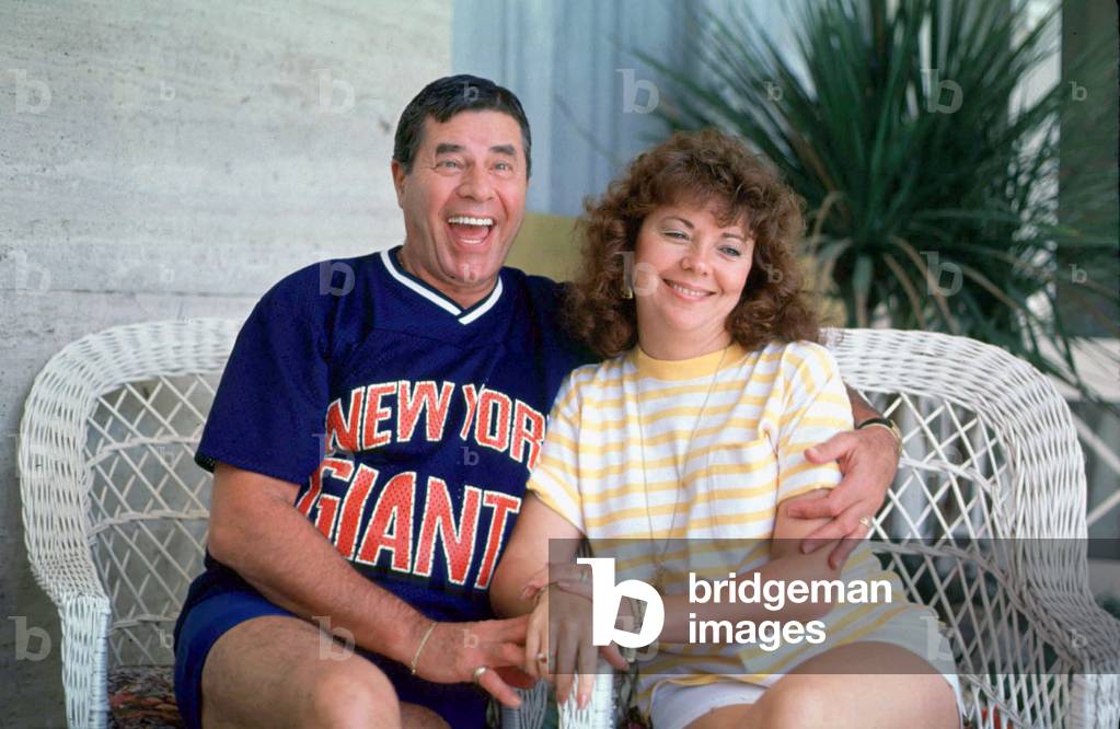 Jerry Lewis and his Wife Sandee in Cannes on July 2, 1990 (photo)