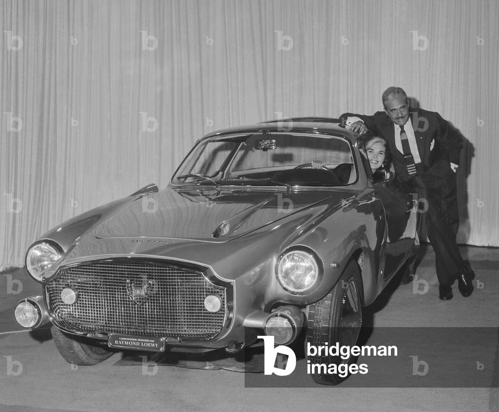 Raymond Loewy showing the Lancia 