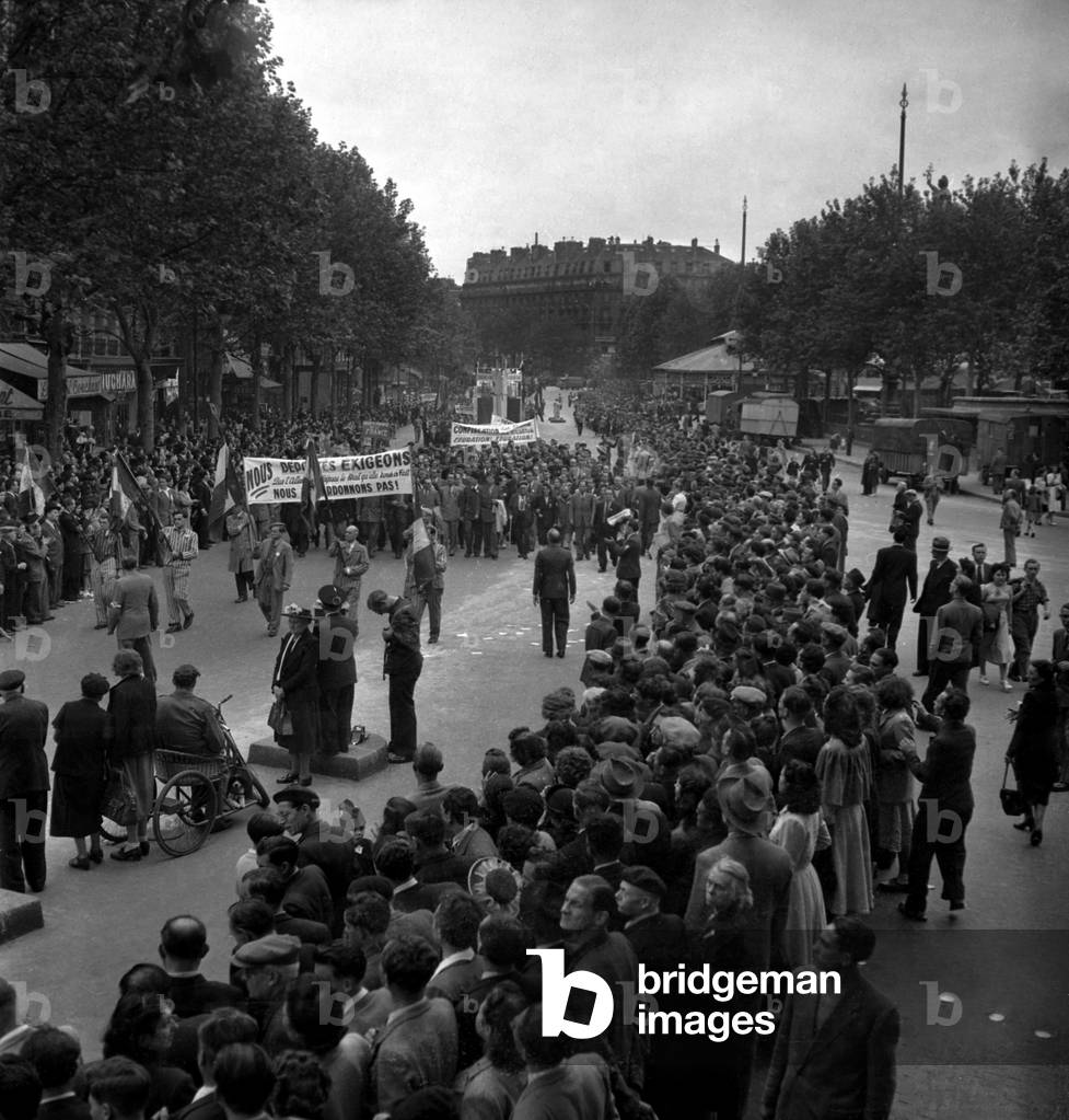 Parade on July 14, 1948 (Bastilleday) on The 