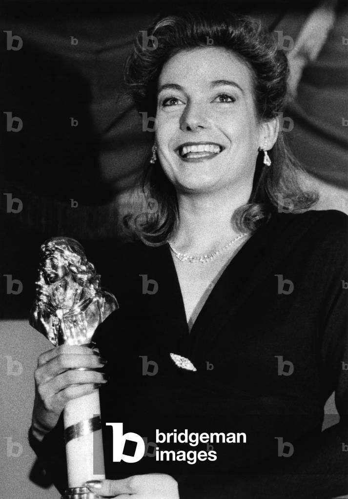 Ute Lemper Coming From Receiving The Moliere Of The Female Revelation Of The Year For Her Interpretation In Jerome Savary Cabaret. May 25, 1987 (b/w photo)