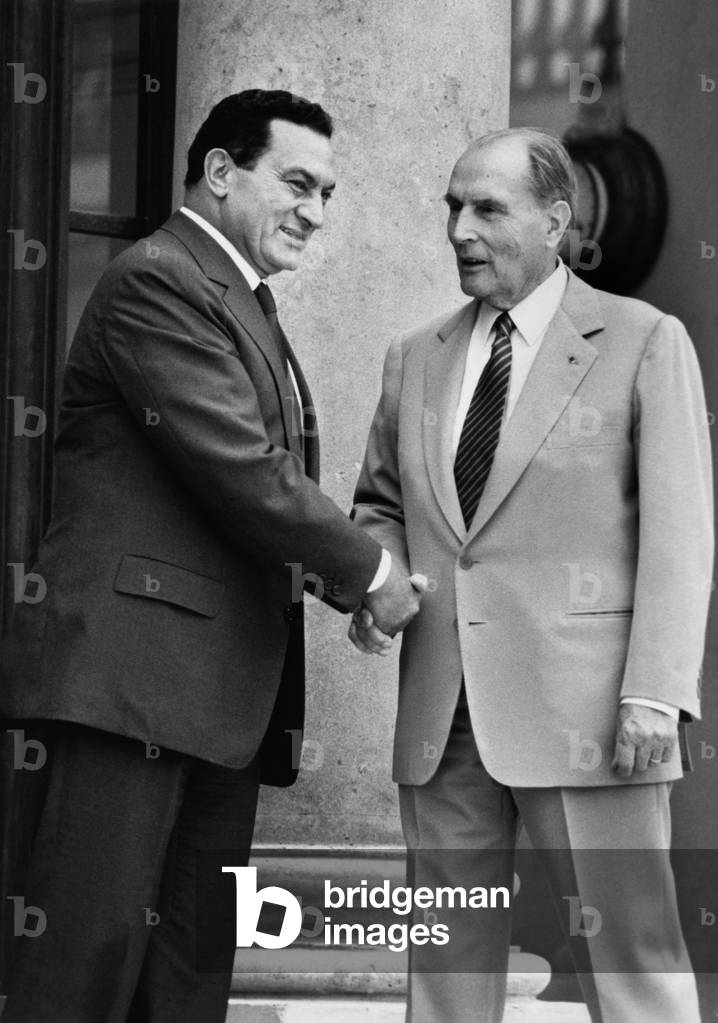 Egyptian President Hosni Mubarak Recu By Francois Mitterrand A L'Elysee July 26, 1991 (b/w photo)