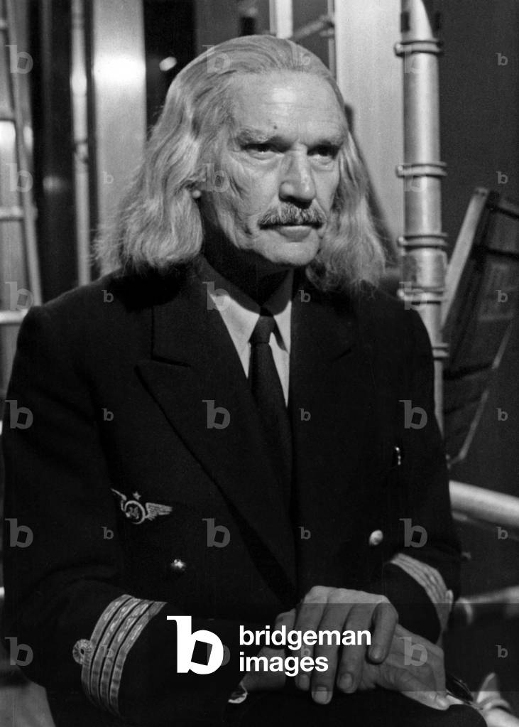 Aeroport : Charter 2020 By Pierre Lary With Georges Marchal, March 1980 (b/w photo)