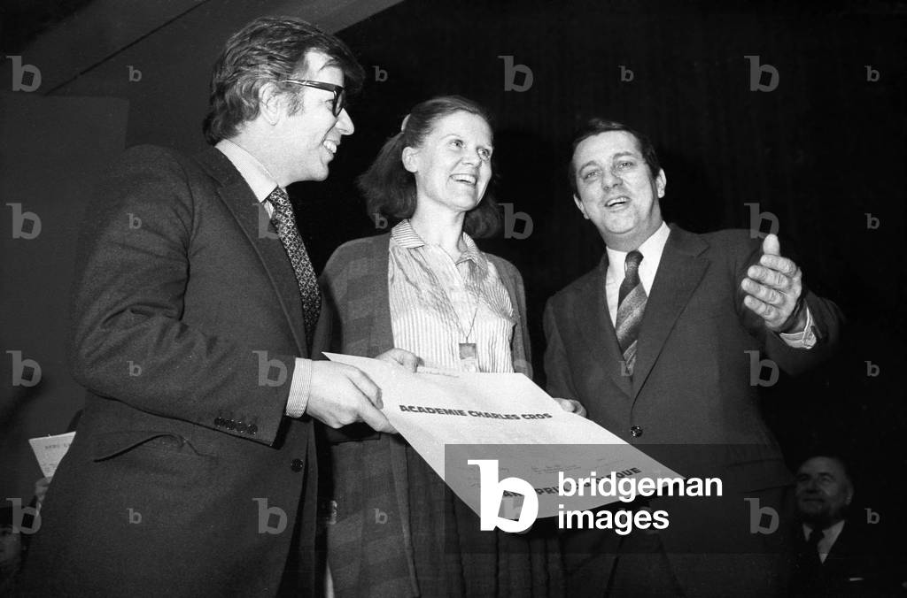 Jean-Philippe Lecat Felicite Anja Silja, Laureat Du Grand Prix International Du Disc De L'Academie Charles Gros Le 6 mars 1979. Neg: Cx11434 (b/w photo)