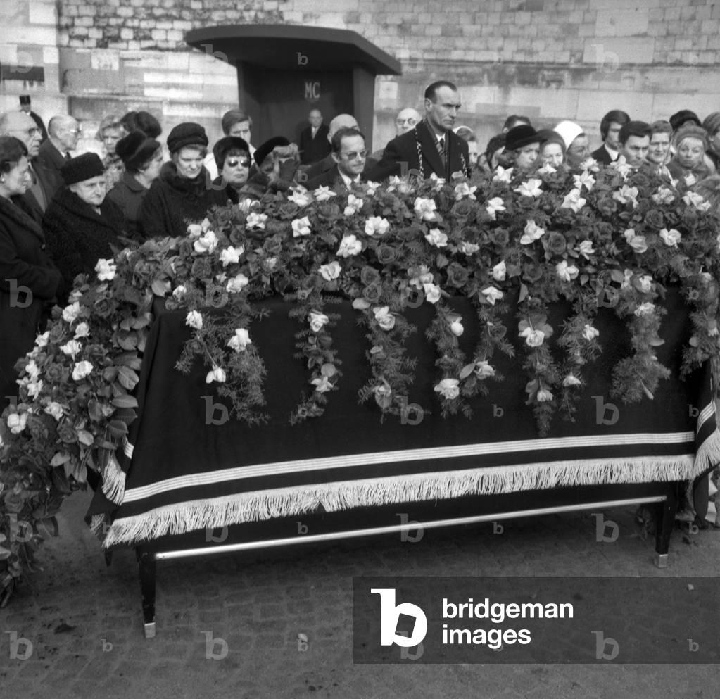 Funeral of Martine Carol at Pere-Lachaise Cemetery in Paris on February 10, 1967 (b/w photo)