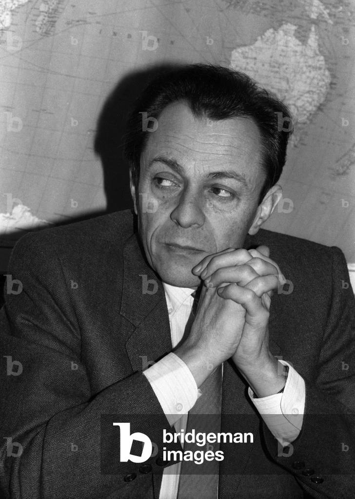 Michel Rocard during a press conference, Paris, January 18, 1983 (b/w photo)