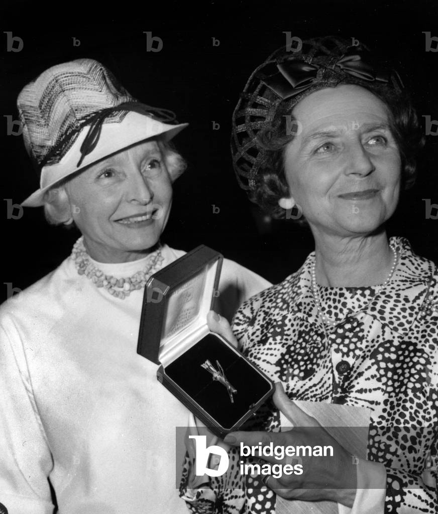 Maite Celerier De Sanois (Right) Est Felicitee By Gisele Julliard, President Of The Second Plan Jury Micheline Sandrel Member Of The Jury On 28 June 1965 (b/w photo)