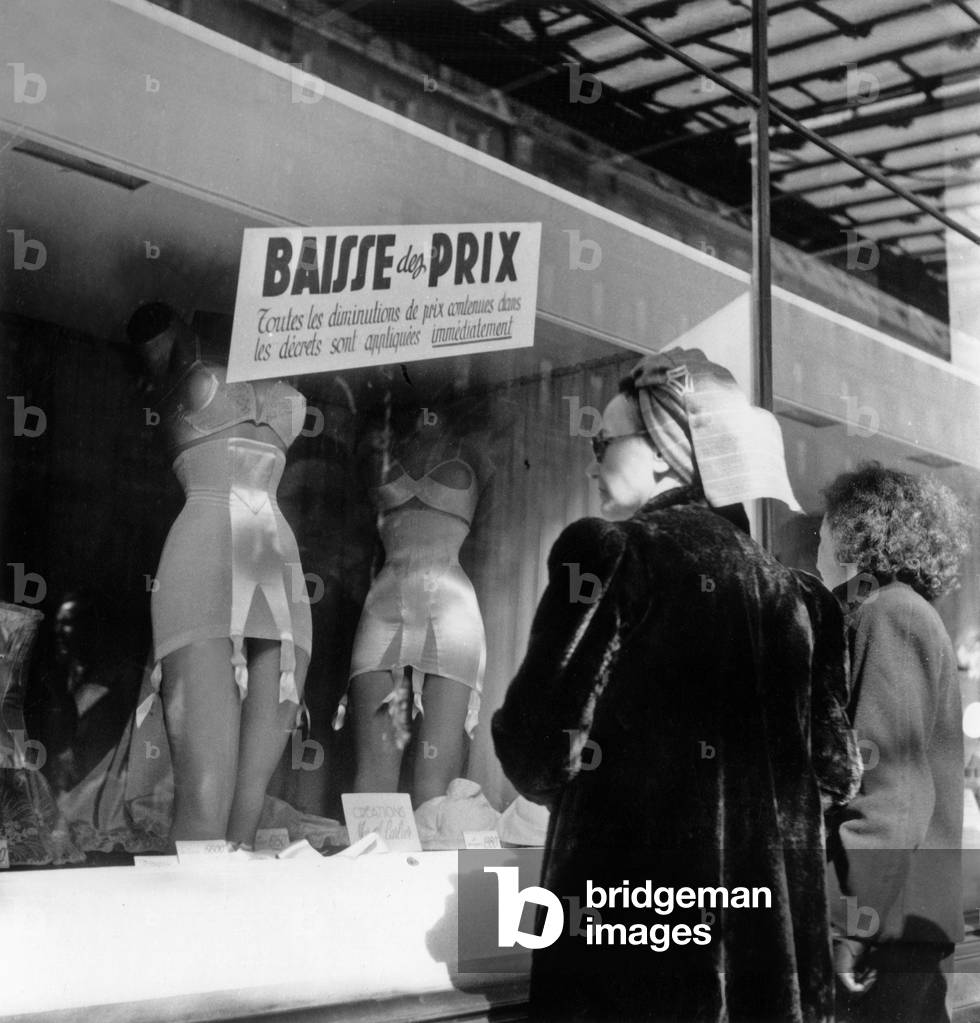 Price Drop April 1, 1948 (b/w photo)