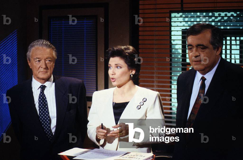 Roland Dumas and Philippe Seguin during A TV Programme presented by Anne Sinclair on May 6, 1992 (photo)