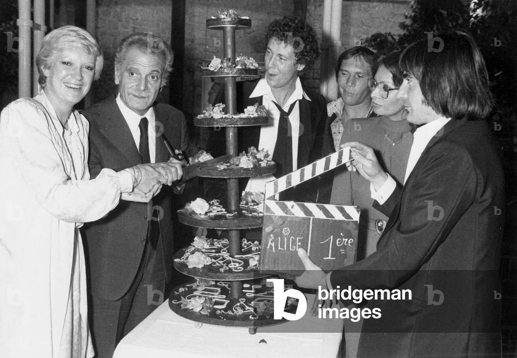L-R Alice Dona, Georges Brassens, Guy Drut, Jean Claude Bouttier, Sophia Loren and Serge Lama Cutting A Huge Cake in A Restaurant in Paris After 