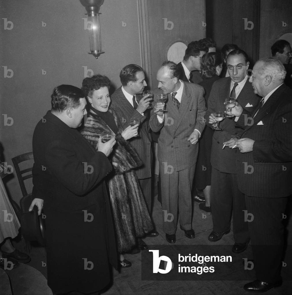 Mr Paul Coste-Floret, Paula Dehelly, Jacques Remy, Jean Dreville , tabet et Me Torres 