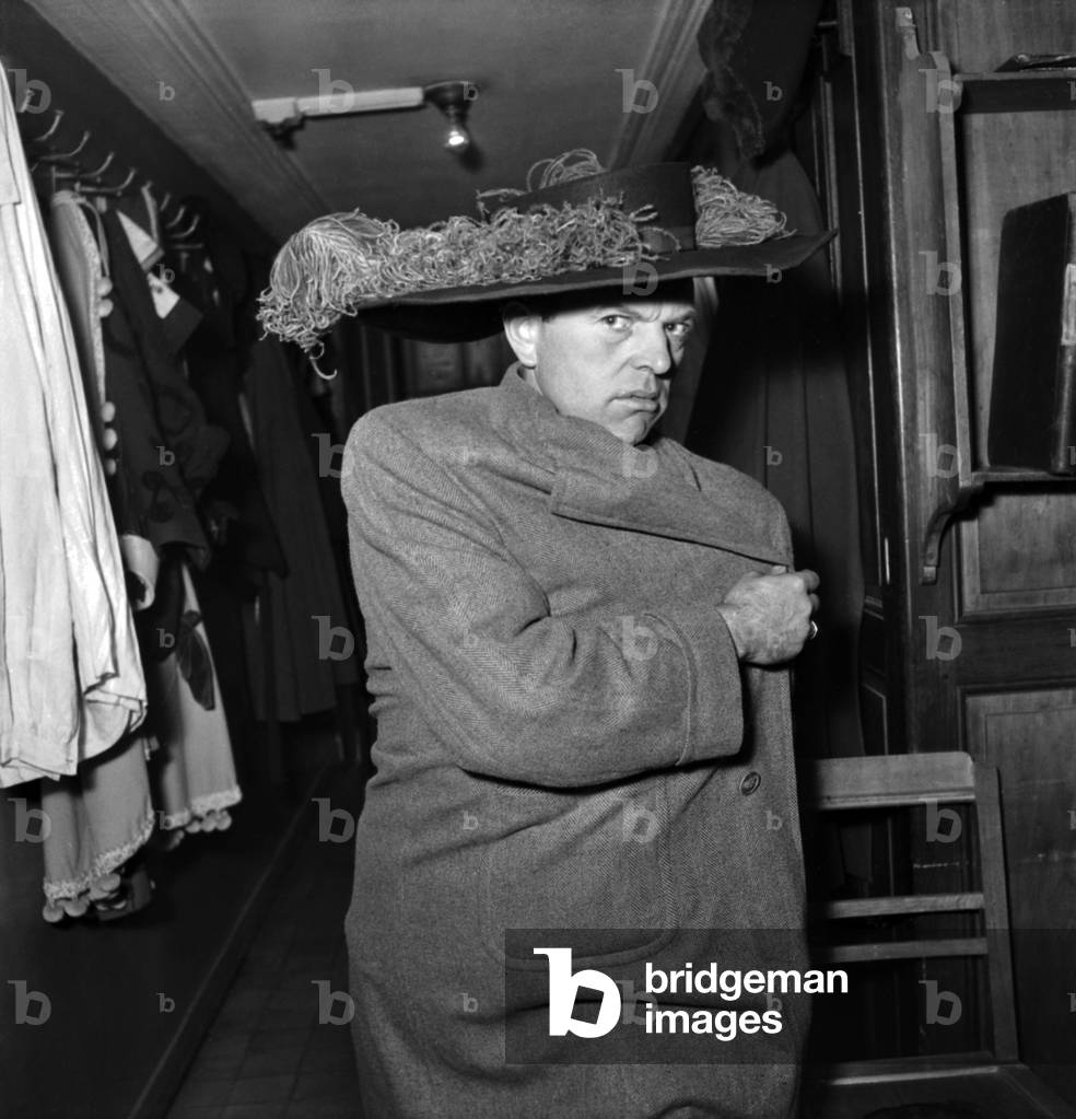 French Photographer Rene Saint Paul, November 4, 1948 (b/w photo)