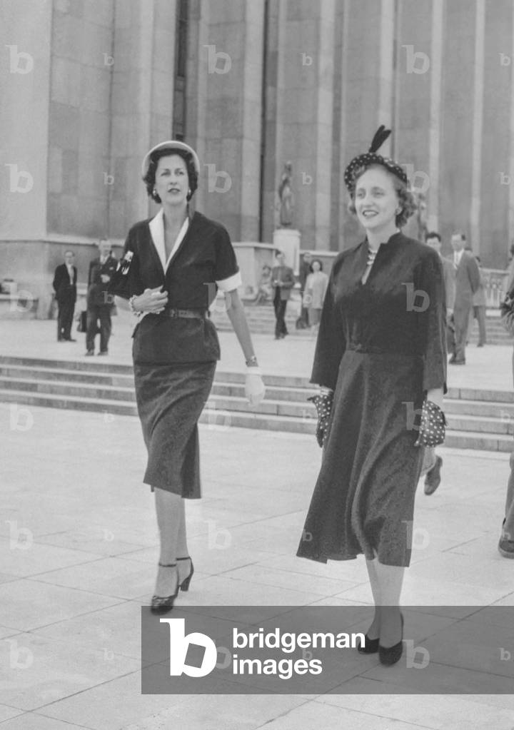 Margaret Truman (HarryTruman's daughter) in Paris : here at the Trocadero with Evangeline Bell (l, wife of US ambassador David Bruce), on June 19, 1951 (b/w photo)