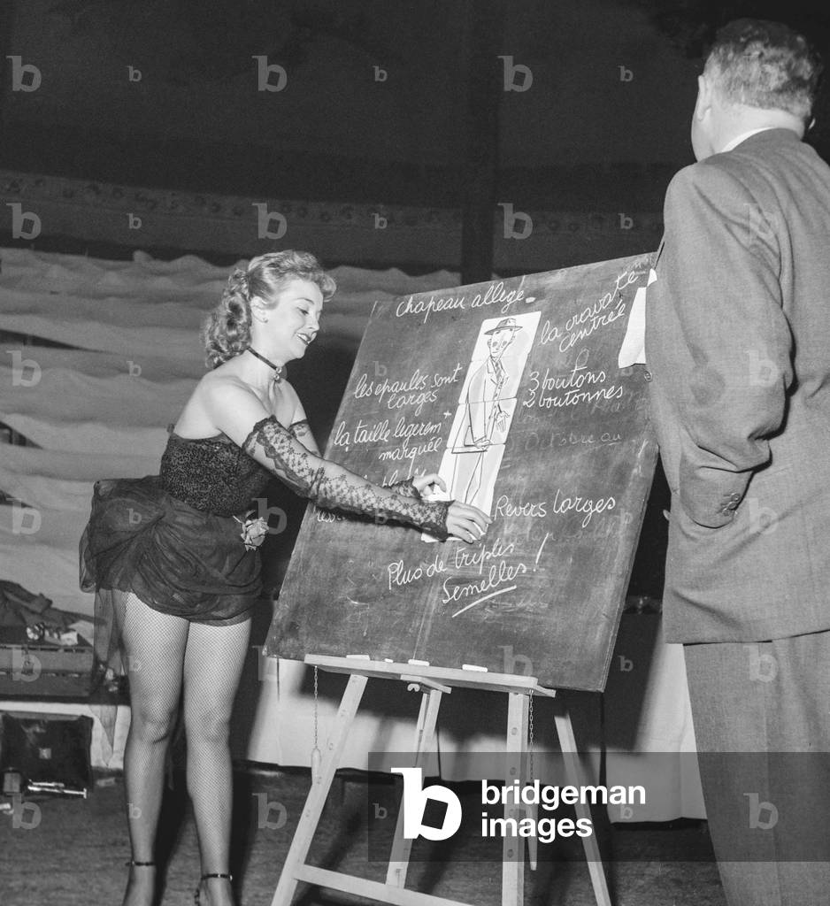 Presentation of men's fashion at Medrano circus, Paris, October 20, 1950 : Simone Morin (b/w photo)