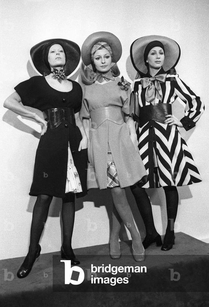 Presentation on January 24, 1972 of Fashion By Jacques Esterel For Spring-Summer 1972, France : Dresses Worn With Petticoats, Hats (b/w photo)