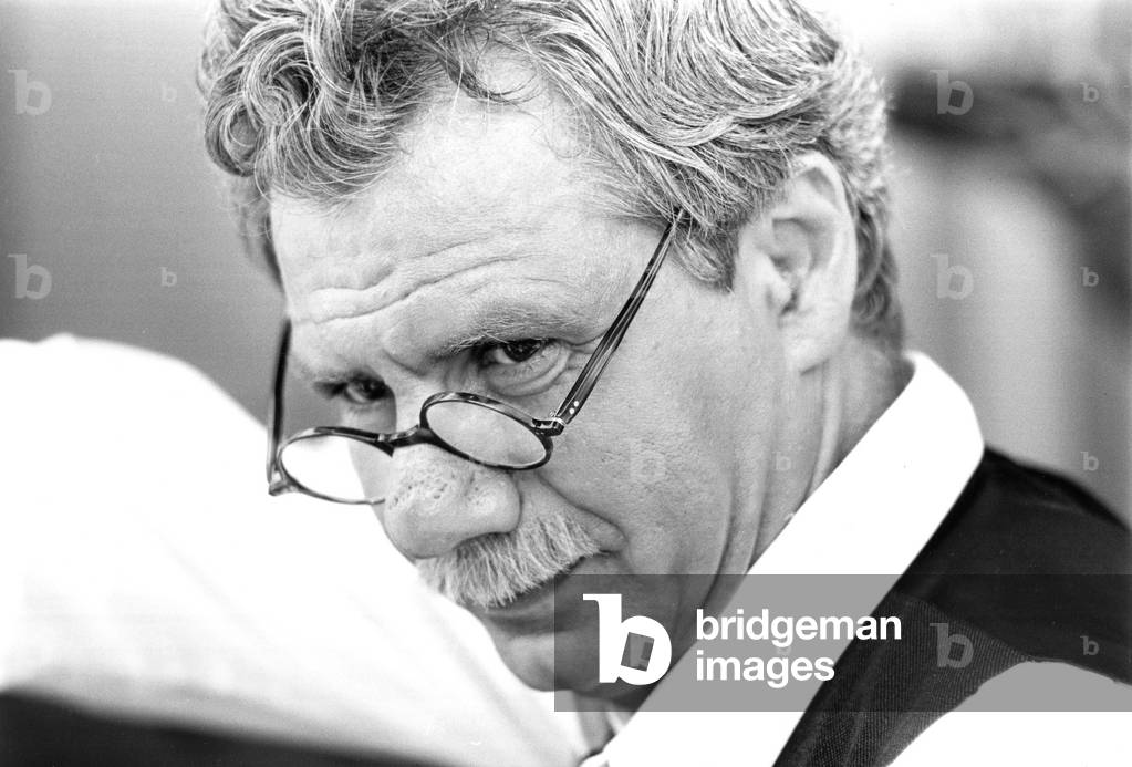 Michel Galabru on the set of 'The Annuity' in Saint-Tropez on July 20, 1971 (b/w photo)