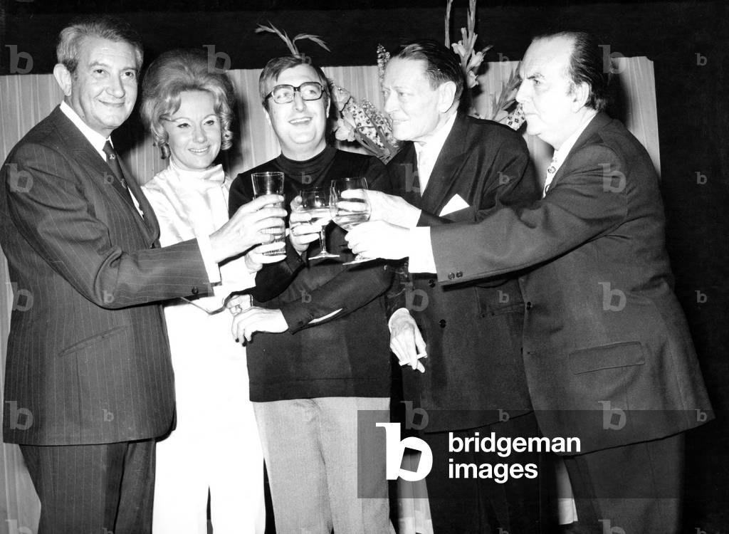 50Th Anniversary Party of French Theatre Tour Managers Trade Union : The Director Robert Ancelin (2Nd Right) With Pierre Guerin Luce Feyrer Henri Tisot and Jacques Chabannes June 24, 1970 Toast Toaster Vin Wine (b/w photo)