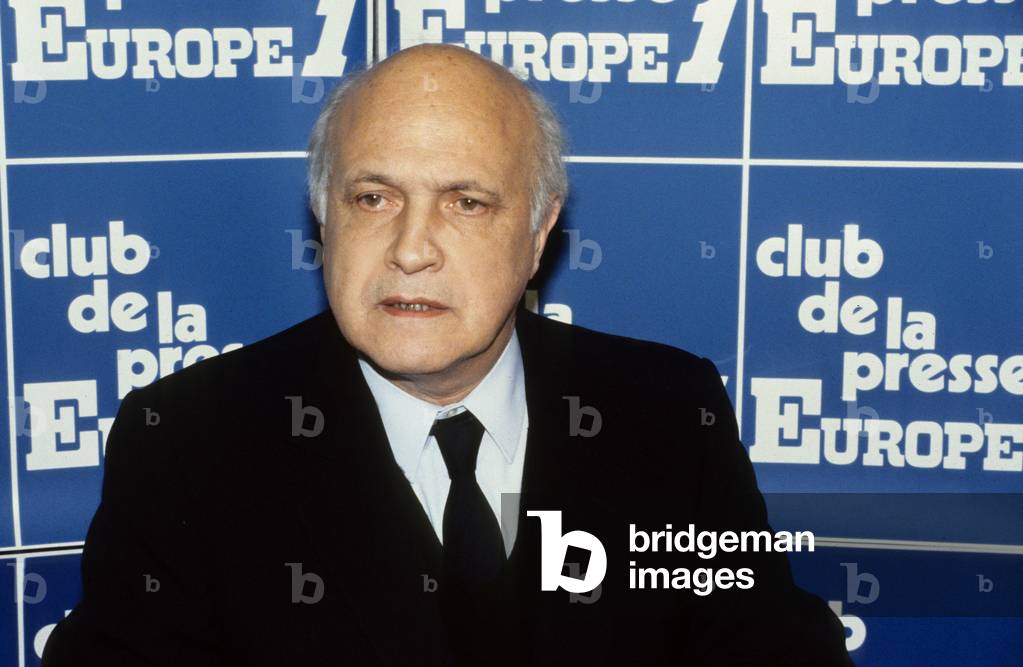 Alain Savary at the European Press Club 1 May 16, 1983 (photo)