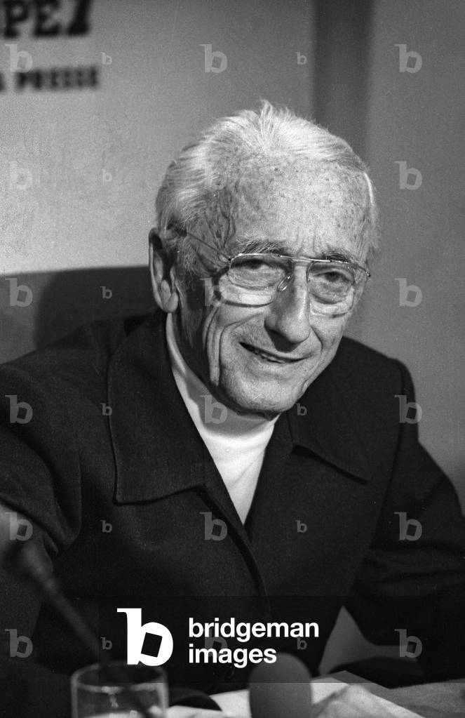 Jacques Yves Cousteau during radioprogram “Le Club de la Presse”, Paris, April 10, 1989 (b/w photo)