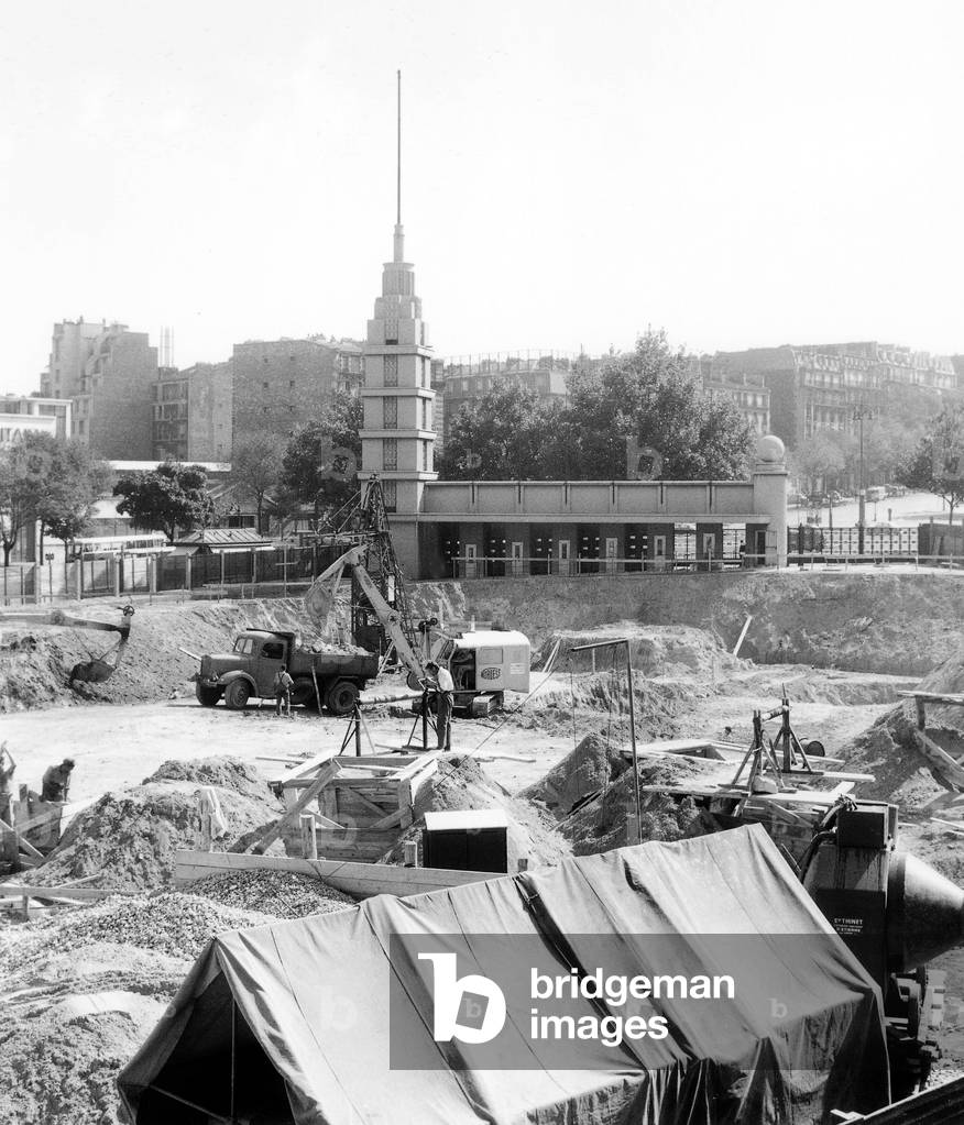 Building of The Palais Des Sports (Theater) in Paris August 27, 1959 (b/w photo)