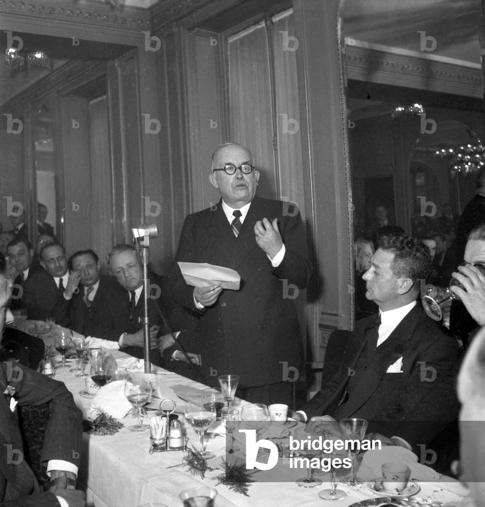 French President Vincent Auriol and Journalist Leon Bancal, during Lunch of The Trade Union of The Regional Press, 10 The Mars 1949 (b/w photo)