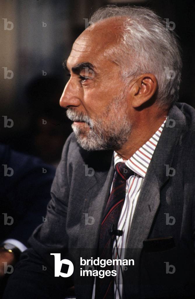 Historian Claude Mazauric during TV Programme on July 12, 1983 (photo)