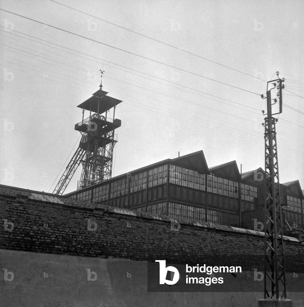 The mine in Lievin, France, April 19, 1958 (b/w photo)