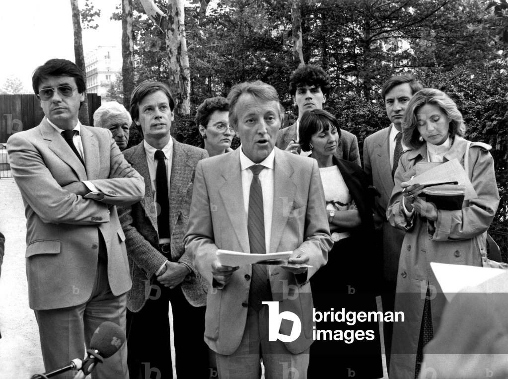 Georges Sarre (Socialist Deputy of Paris) Reading Letter He Sent To Mayor of Paris For A Statue of Leonblum Ons Eptember 9, 1985 (b/w photo)