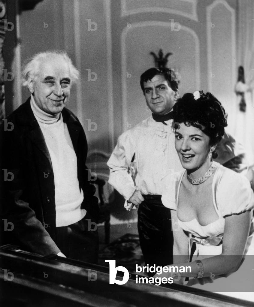 Abel Gance Pendentif La Réalisation Du Film Austerlitz, 1960 -Abel Gance sur le plateau du Film La Bataille d'Austerlitz, 1960 (photo b/w)