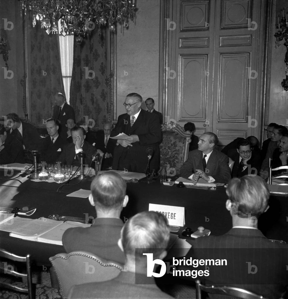 Ernest Bevin, English Minister of Foreign Affairs, Making A Speech at The European Economic Conference, Paris, September 23, 1947 (b/w photo)