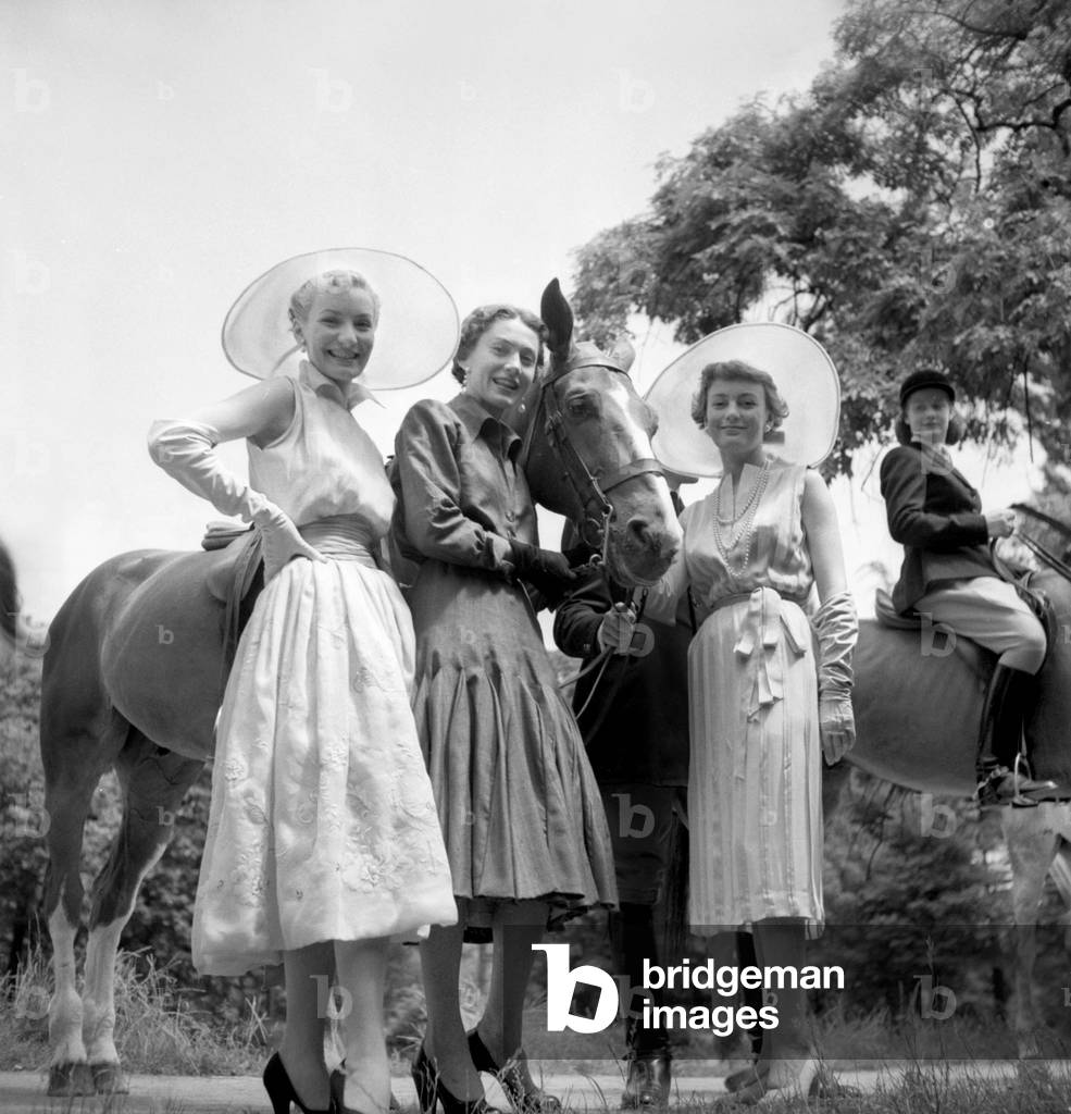 Presentation of Christian Dior'S Fashion in Paris on June 12, 1950 : Models Wearing Afternoon Dresses (b/w photo)
