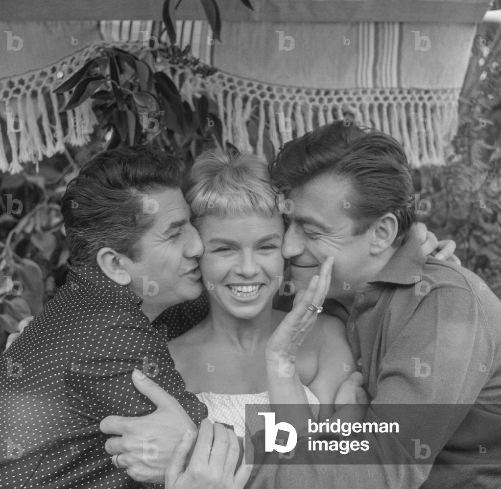 Daniel Gelin, Genevieve Cluny and Francois Perier on set of film 