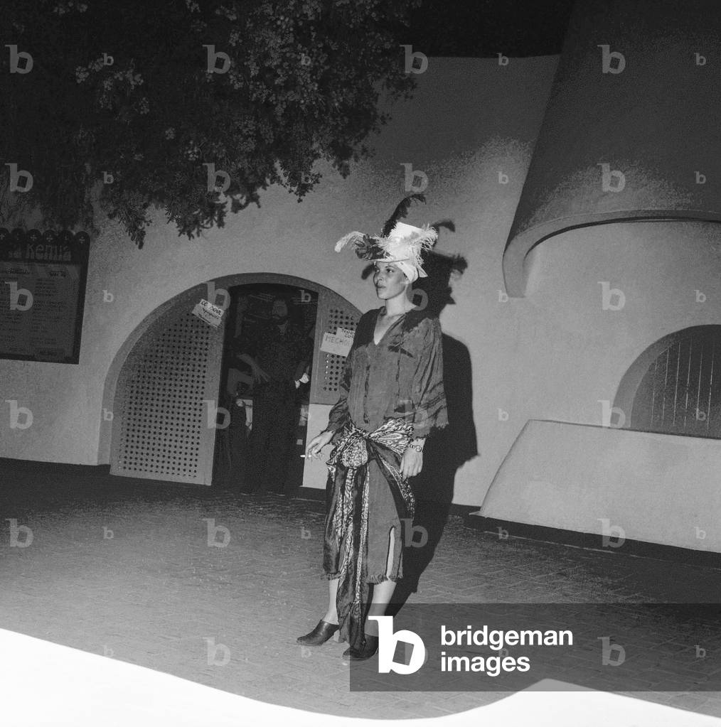 French singer and actress Dani (Daniele Graule) on holidays in Tunisia, June 21, 1974 here in Skanes (b/w photo)