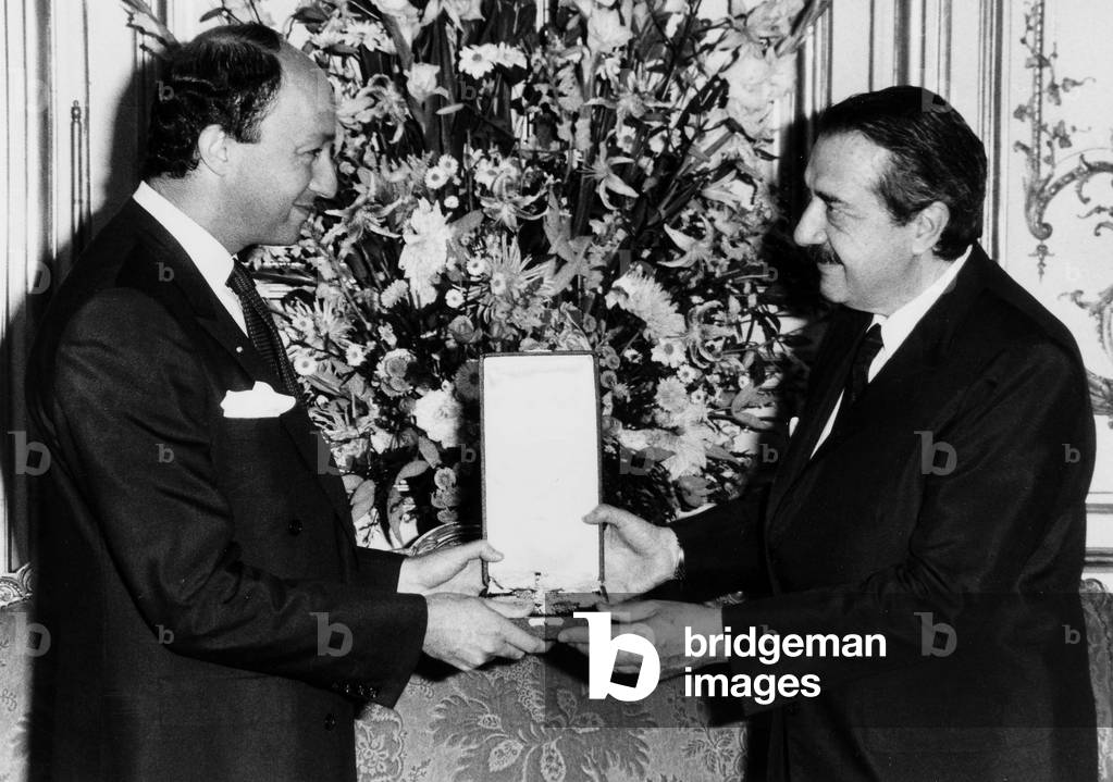 Raul Alfonsin, Argentinian President, Giving To French Prime Minister Laurent Fabius, Argentinian Honour, September 19, 1985 (b/w photo)