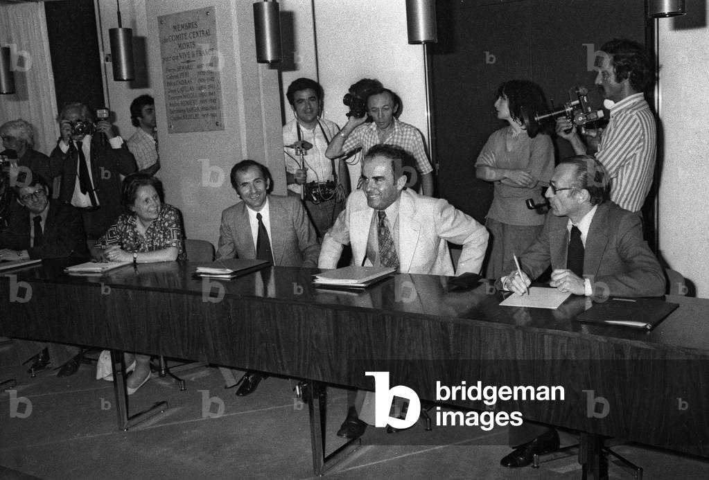 Meeting of the Left, Paris, June 28, 1976 : Georges Marchais (c) and Jean Kanapa (r) (b/w photo)