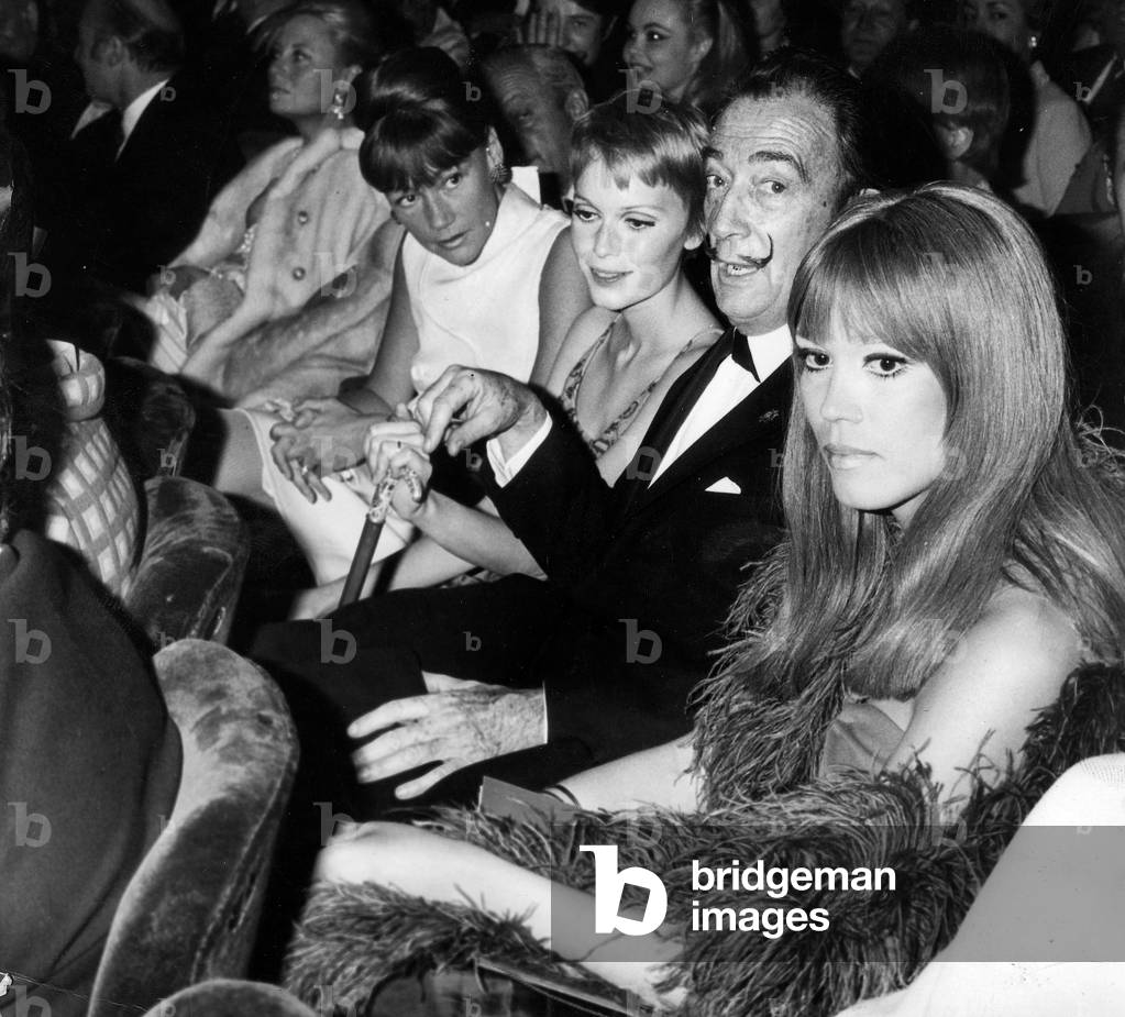 L-R Gerard Oury Michele Morgan Sophie Litvak Mia Farrow Salvador Dali Et Amanda Lear at A Show on April 20, 1970 (b/w photo)