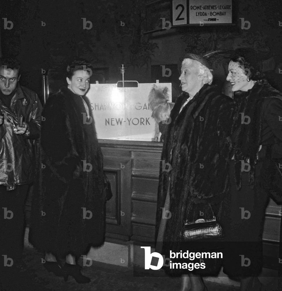 Francoise Rosay, Arlette Marchal and Colette Mars, October 27, 1949 at the Invalides station in Paris before going to Hollywood for filming of film 