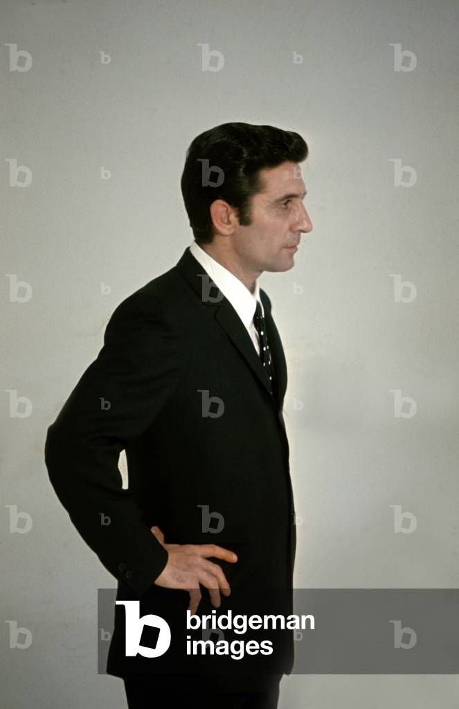 Gilbert Becaud Preparing TV Programme on December 15, 1969 (photo)